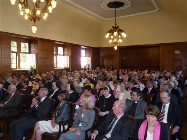 gratulantenschar-hist-rathaus-2009-08-26-wahlkampf-022 gratulantenschar-hist-rathaus-2009-08-26-wahlkampf-022