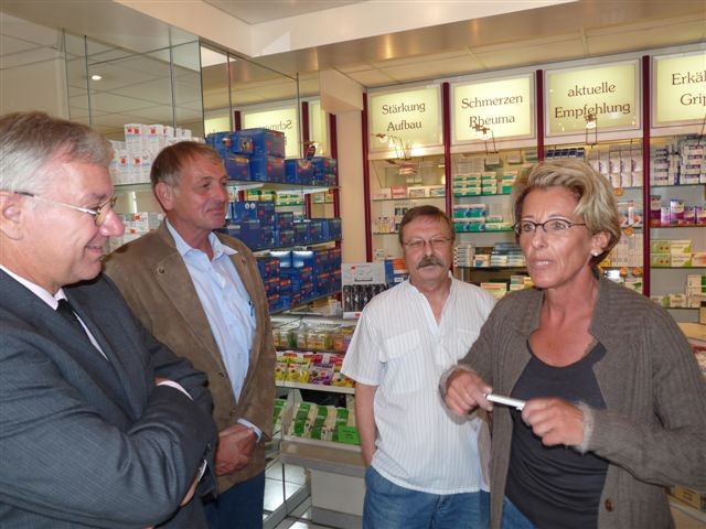 besuch-apotheke-2009-09-15-wahlkampf-040 besuch-apotheke-2009-09-15-wahlkampf-040