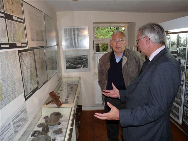 besuch-im-heimatmuseum-2009-09-15-wahlkampf-054 besuch-im-heimatmuseum-2009-09-15-wahlkampf-054