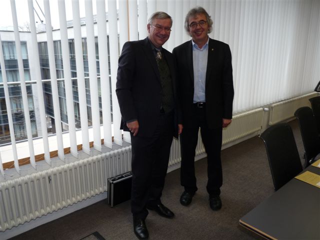 2009-12-0JoHo mit dem Vorsitzernden des Landtagsauschusses für Wissenschaft, Weiterbildung und kultur Manfred Geis, MdL 002 2009-12-0JoHo mit dem Vorsitzernden des Landtagsauschusses für Wissenschaft, Weiterbildung und kultur Manfred Geis, MdL 002